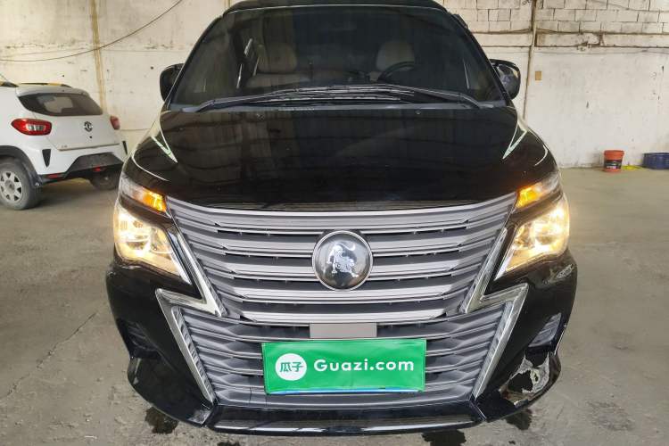 Used FORTHING Lingzhi 2023 M5 1.6L Practical Model 5 Seats Front