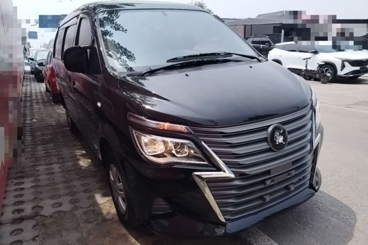 Used FORTHING Lingzhi 2023 M5L 1.6L Base Model 7 Seats Front Right 45 Deg