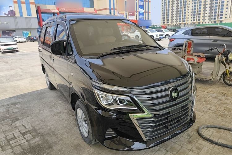 Used FORTHING Lingzhi 2023 M5 1.6L Utility Model 7 Seats Front Right 45 Deg