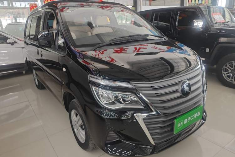 Used FORTHING Lingzhi 2023 M5 1.6L Utility Model 7 Seats Front Right 45 Deg