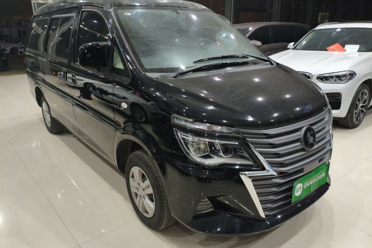 Used FORTHING Lingzhi 2023 M5L 1.6L Base Model 7 Seats Front Right 45 Deg