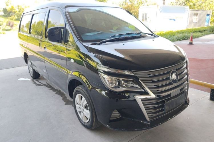 Used FORTHING Lingzhi 2023 M5L 1.6L Base Model 7 Seats Front Right 45 Deg