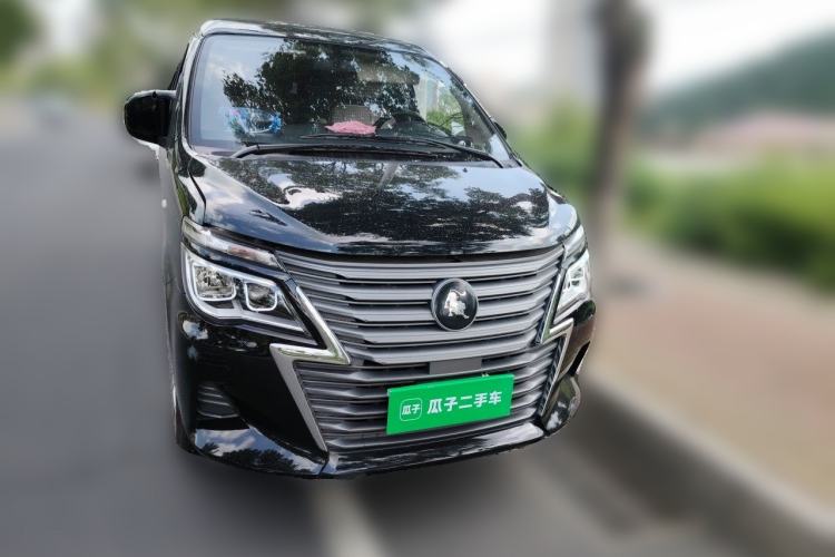 Used FORTHING Lingzhi 2023 M5L 1.6L Comfort 9-Seater Front Right 45 Deg