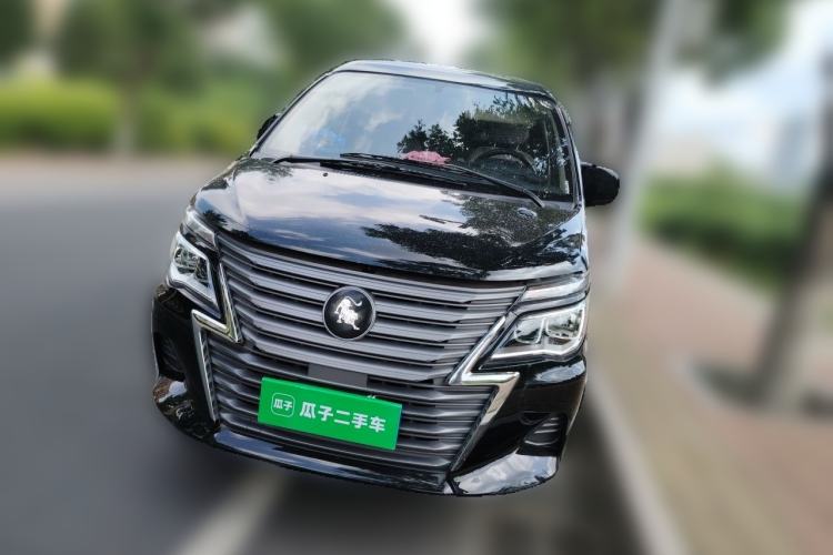 Used FORTHING Lingzhi 2023 M5L 1.6L Comfort 9-Seater Front