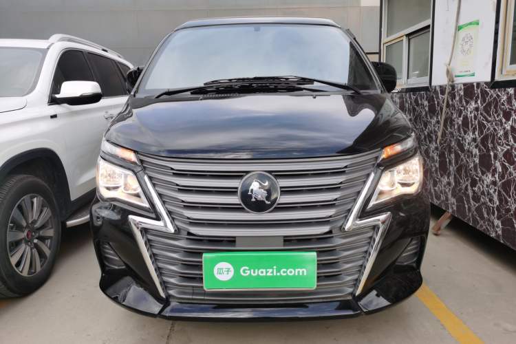 Used FORTHING Lingzhi 2023 M5L 1.6L Comfort Edition 7-Seater Front