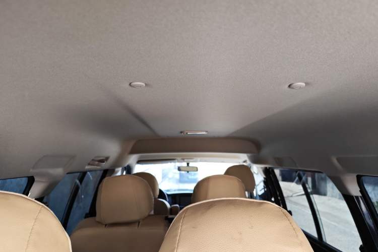 Used FORTHING Lingzhi 2023 M5L 1.6L Base Model 7 Seats Headliner