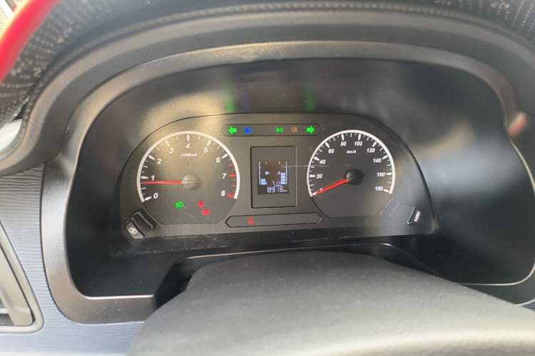 Used FORTHING Lingzhi 2023 M5L 1.6L Base Model 7 Seats Instrument Cluster