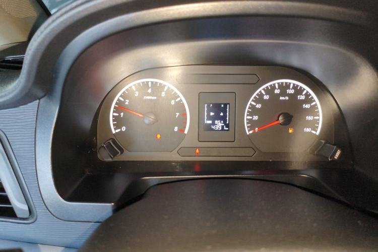 Used FORTHING Lingzhi 2023 M5L 1.6L Base Model 7 Seats Instrument Cluster