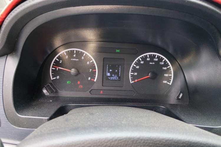 Used FORTHING Lingzhi 2023 M5L 1.6L Base Model 5 Seats Instrument Cluster