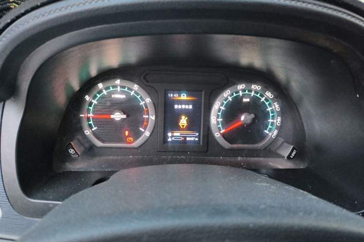 Used FORTHING Lingzhi 2023 M5L 1.6L Luxury 7-Seater Instrument Cluster
