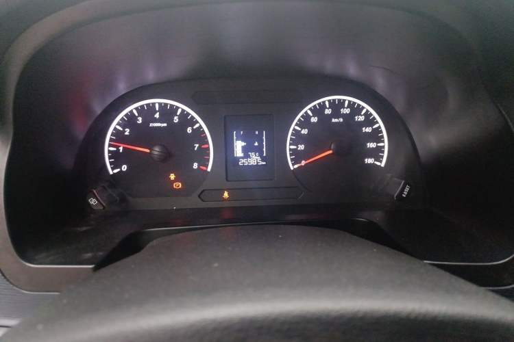 Used FORTHING Lingzhi 2023 M5L 1.6L Base Model 5 Seats Instrument Cluster