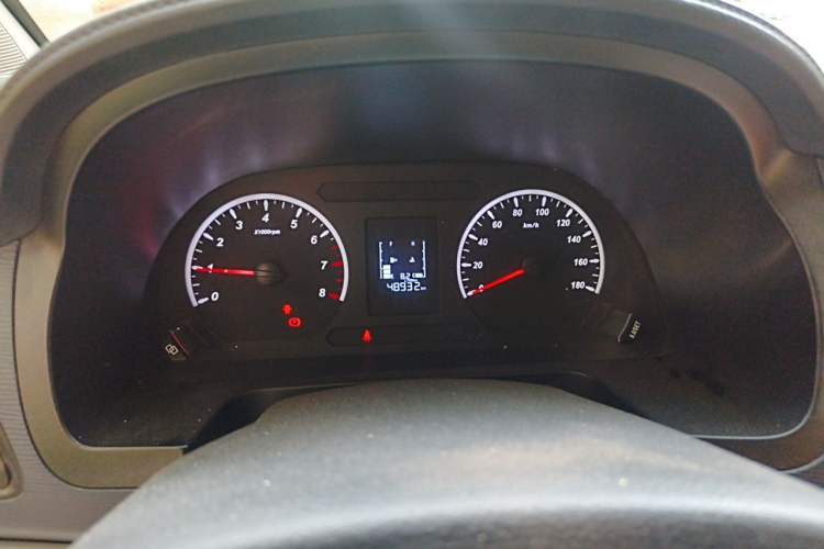 Used FORTHING Lingzhi 2023 M5L 1.6L Base Model 5 Seats Instrument Cluster