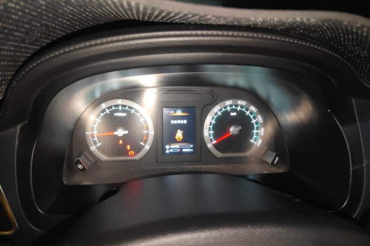 Used FORTHING Lingzhi 2023 M5L 1.6L Luxury 7-Seater Instrument Cluster