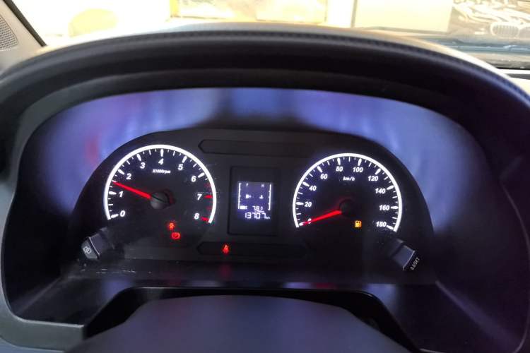 Used FORTHING Lingzhi 2023 M5 1.6L Practical Model 5 Seats Instrument Cluster