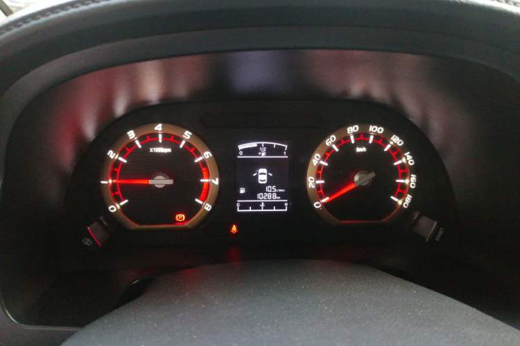 Used FORTHING Lingzhi 2023 M5L 1.6L Comfort 9-Seater Instrument Cluster