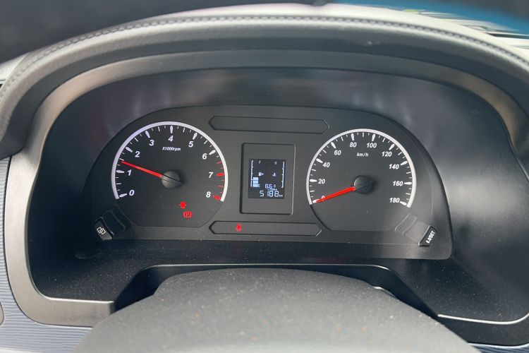 Used FORTHING Lingzhi 2023 M5L 1.6L Base Model 7 Seats Instrument Cluster