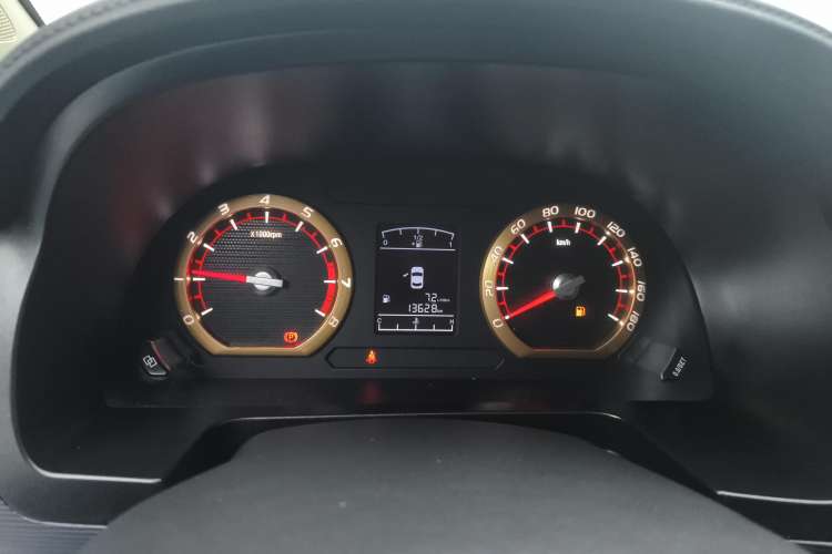 Used FORTHING Lingzhi 2023 M5L 1.6L Comfort Edition 7-Seater Instrument Cluster