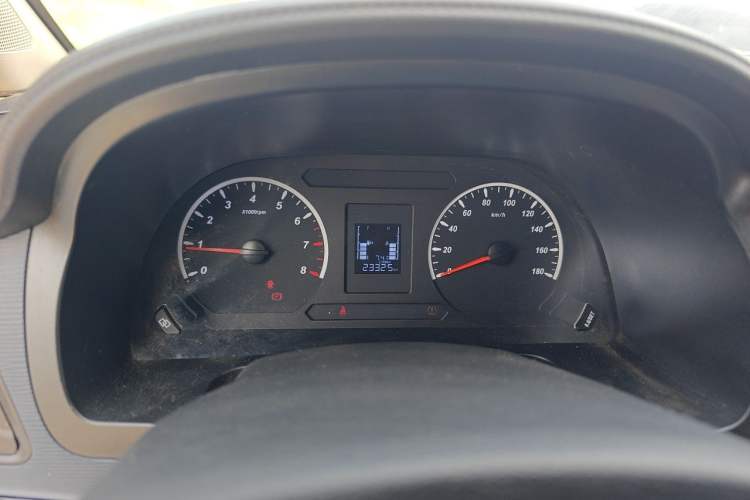 Used FORTHING Lingzhi 2023 M5L 1.6L Base Model 7 Seats Instrument Cluster