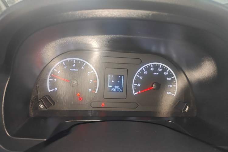 Used FORTHING Lingzhi 2023 M5 1.6L Utility Model 7 Seats Instrument Cluster