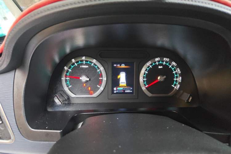Used FORTHING Lingzhi 2023 M5L 1.6L Luxury 7-Seater Instrument Cluster