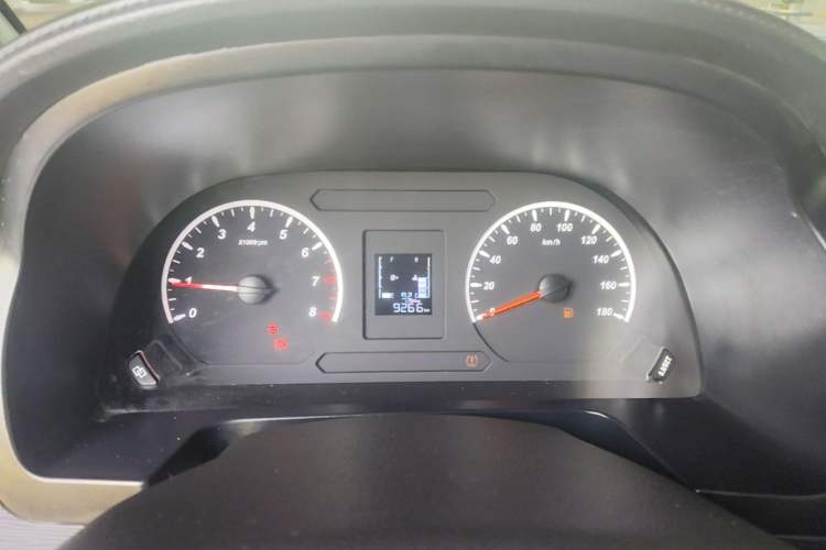 Used FORTHING Lingzhi 2023 M5L 1.6L Base Model 7 Seats Instrument Cluster