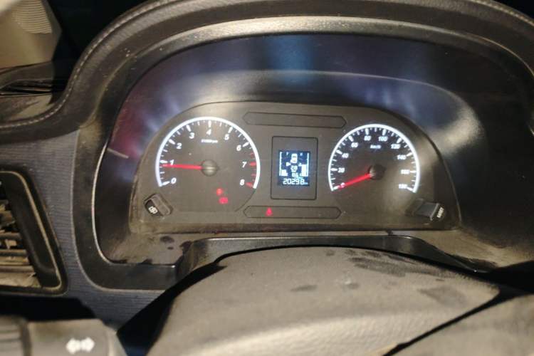 Used FORTHING Lingzhi 2023 M5 1.6L Comfort Edition 7-Seater Instrument Cluster