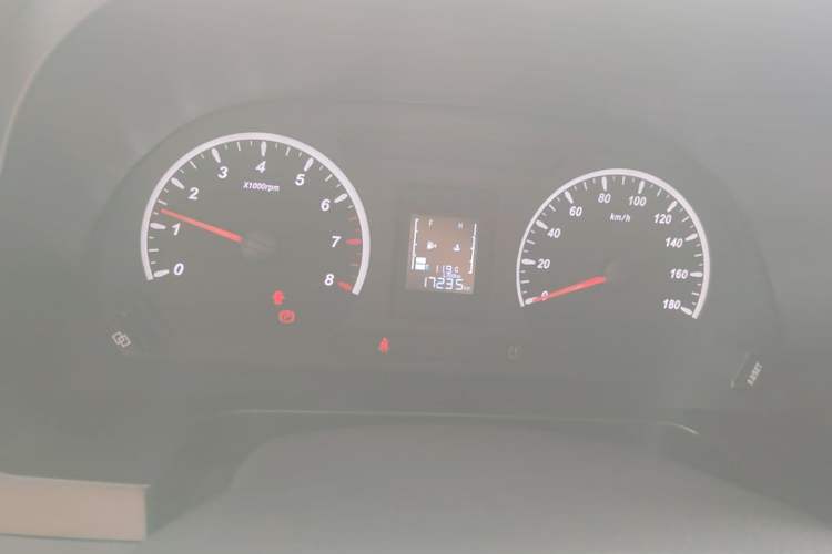 Used FORTHING Lingzhi 2023 M5 1.6L Practical Model 5 Seats Instrument Cluster