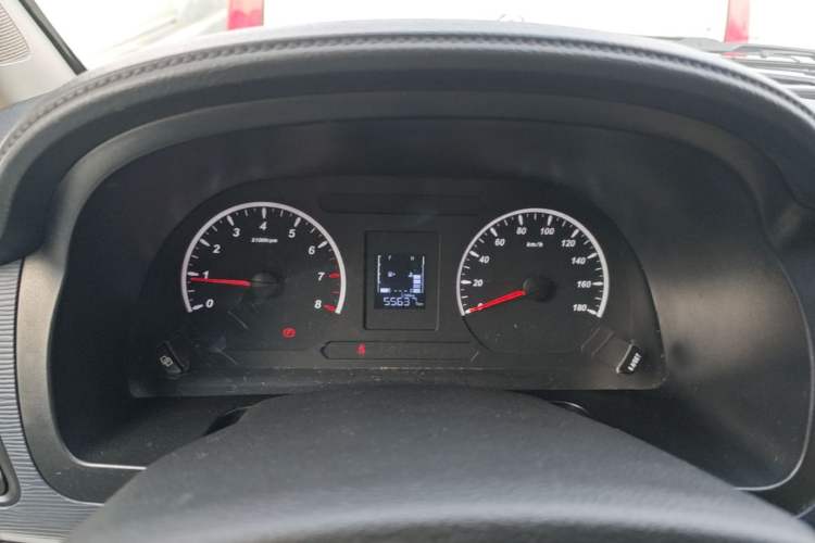 Used FORTHING Lingzhi 2023 M5L 1.6L Base Model 7 Seats Instrument Cluster