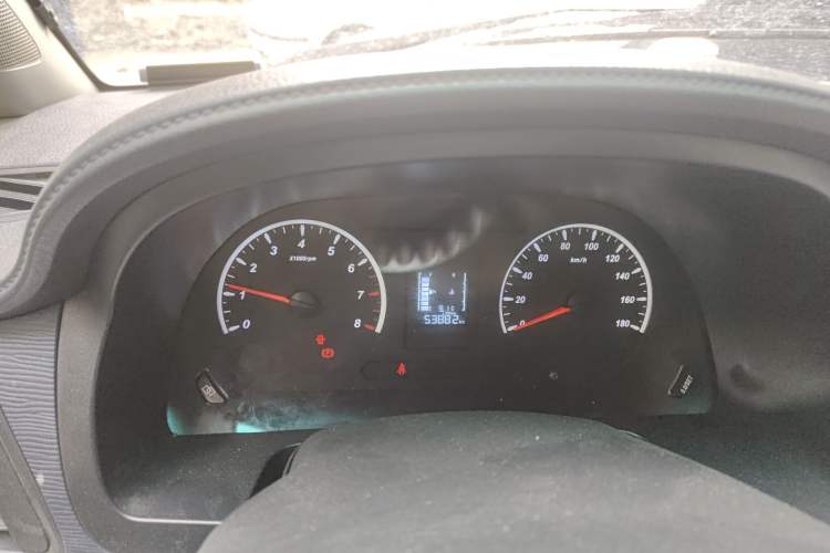 Used FORTHING Lingzhi 2023 M5L 1.6L Base Model 7 Seats Instrument Cluster