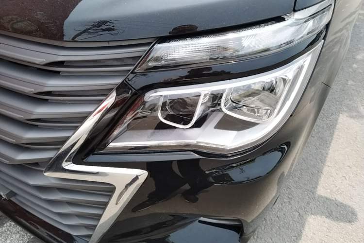 Used FORTHING Lingzhi 2023 M5L 1.6L Base Model 7 Seats Left Front Headlight