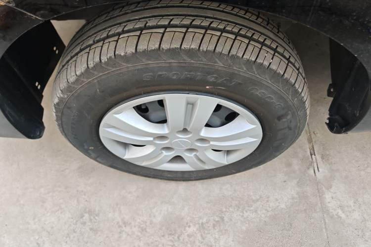 Used FORTHING Lingzhi 2023 M5L 1.6L Comfort Edition 7-Seater Left Front Wheel Hub