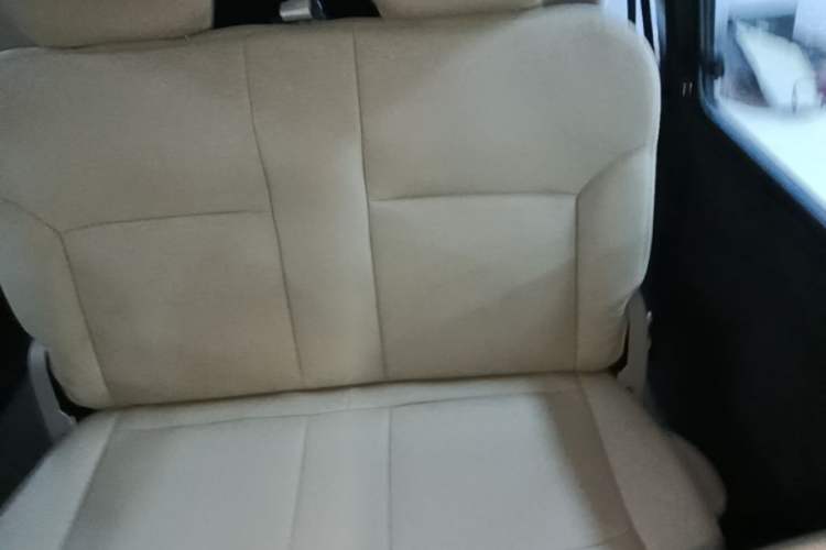 Used FORTHING Lingzhi 2023 M5L 1.6L Comfort Edition 7-Seater Left Rear Seat