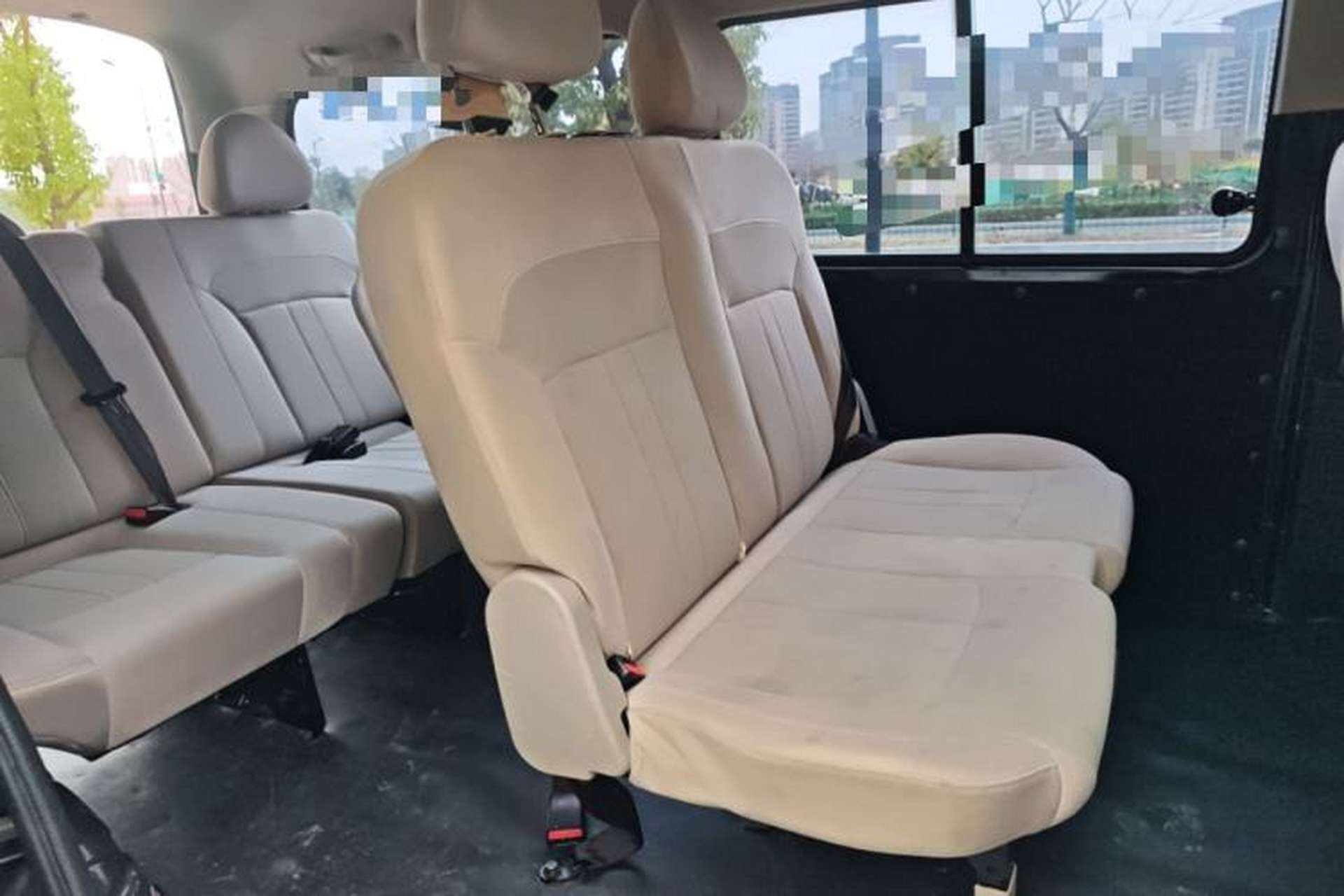 Used FORTHING Lingzhi 2023 M5L 1.6L Base Model 7 Seats Left Rear Seat