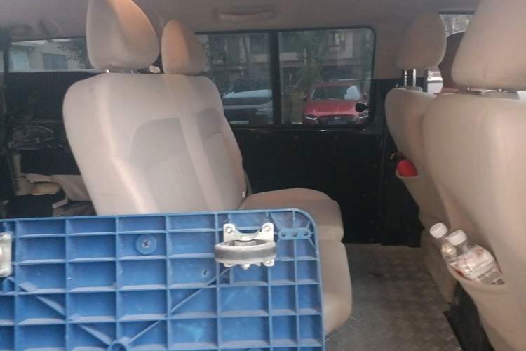 Used FORTHING Lingzhi 2023 M5L 1.6L Base Model 5 Seats Left Rear Seat