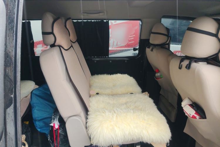 Used FORTHING Lingzhi 2023 M5L 1.6L Base Model 7 Seats Left Rear Seat