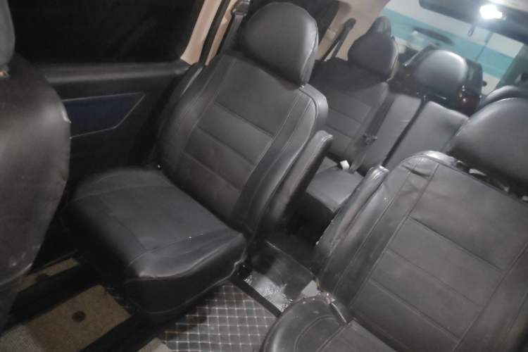 Used FORTHING Lingzhi 2023 M5L 1.6L Luxury 7-Seater Left Rear Seat