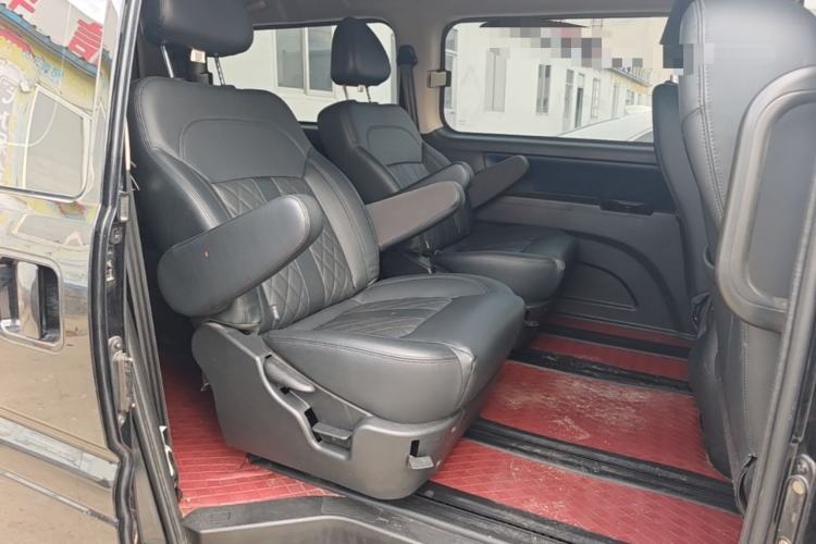 Used FORTHING Lingzhi 2023 M5L 1.6L Luxury 7-Seater Left Rear Seat