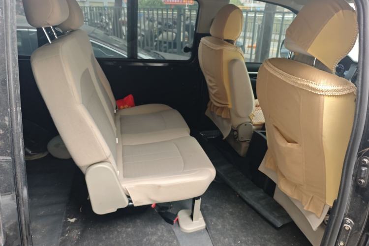 Used FORTHING Lingzhi 2023 M5L 1.6L Base Model 7 Seats Left Rear Seat