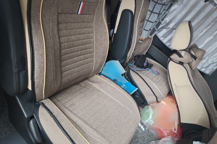 Used FORTHING Lingzhi 2023 M5L 1.6L Luxury 7-Seater Left Rear Seat