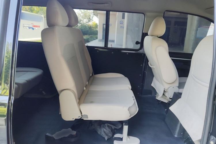 Used FORTHING Lingzhi 2023 M5L 1.6L Base Model 7 Seats Left Rear Seat