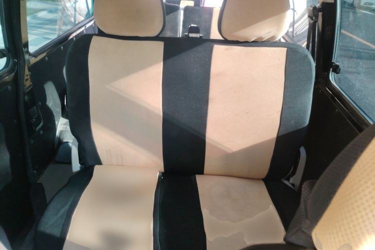 Used FORTHING Lingzhi 2023 M5L 1.6L Base Model 7 Seats Left Rear Seat
