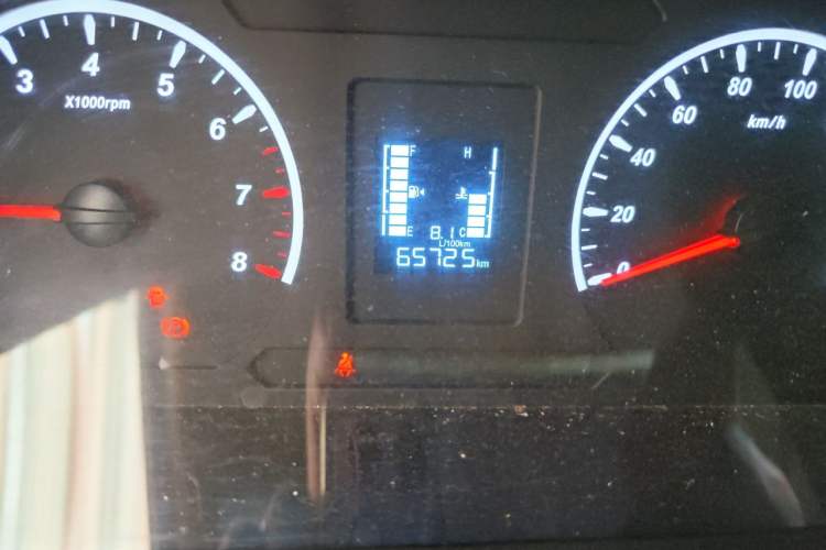Used FORTHING Lingzhi 2023 V3 1.6L Base Model 2 Seats Odometer Close Up