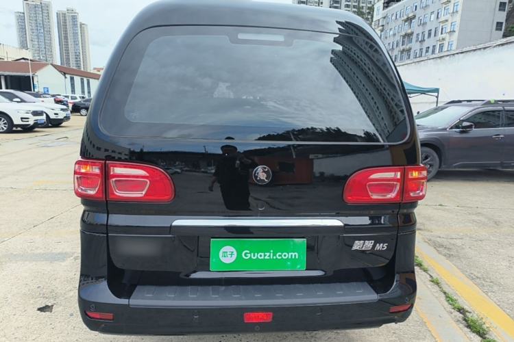 Used FORTHING Lingzhi 2023 M5L 1.6L Base Model 7 Seats Rear