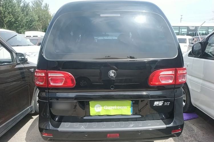 Used FORTHING Lingzhi 2023 M5 1.6L Practical Model 5 Seats Rear
