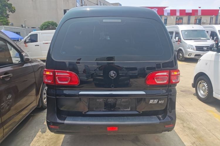Used FORTHING Lingzhi 2023 M5L 1.6L Base Model 7 Seats Rear