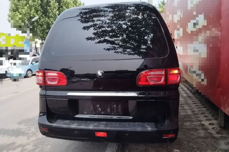 Used FORTHING Lingzhi 2023 M5L 1.6L Base Model 7 Seats Rear
