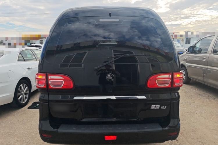 Used FORTHING Lingzhi 2023 M5L 1.6L Luxury 7-Seater Rear