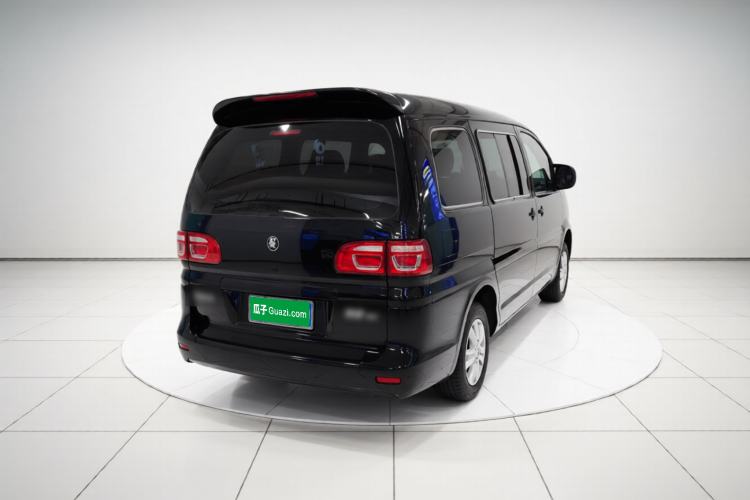 Used FORTHING Lingzhi 2023 M5 1.6L Practical Model 5 Seats Rear