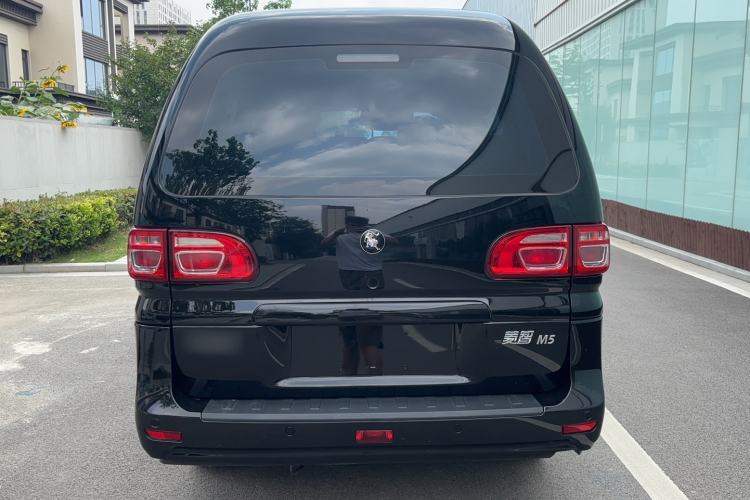 Used FORTHING Lingzhi 2023 M5 1.6L Utility Model 7 Seats Rear