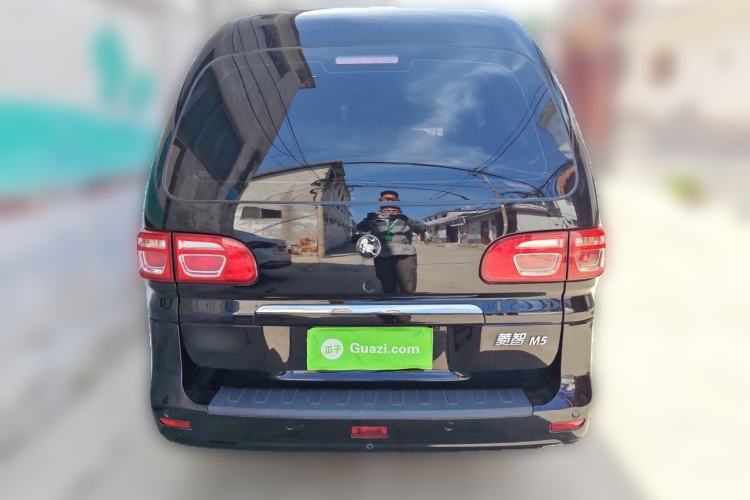 Used FORTHING Lingzhi 2023 M5L 1.6L Base Model 7 Seats Rear